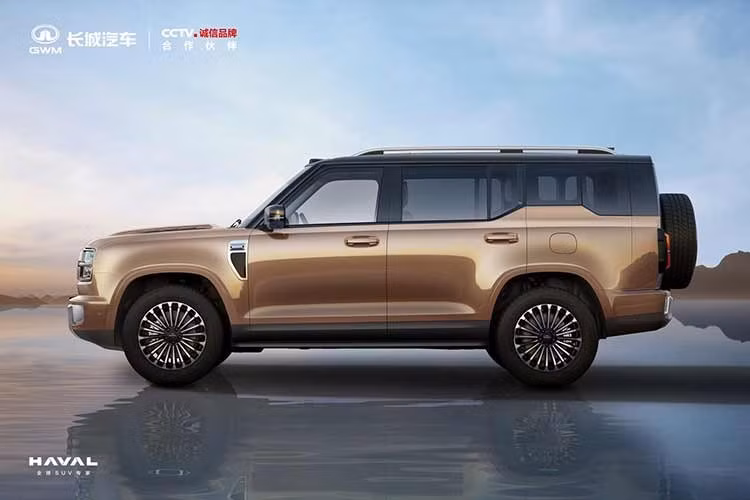 Mẫu xe SUV Haval Great Wall H10 được áp dụng ngôn ngữ thiết kế vuông thành sắc cạnh, tiếp nối xu hướng đang phổ biến trên nhiều mẫu SUV thiên hướng off-road của Trung Quốc. Ngoại thất sử dụng các bề mặt phẳng, dáng xe cao ráo, kết hợp sự cứng cáp truyền thống với các chi tiết mang phong cách xe năng lượng mới như lưới tản nhiệt hẹp.