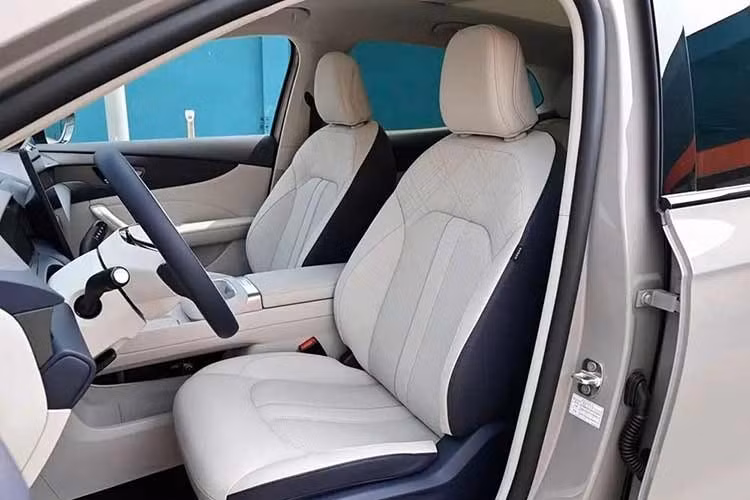 Chưa hết, MG 4X còn được trang bị hệ thống hỗ trợ lái thông minh phát triển cùng Horizon, hỗ trợ tính năng tự lái theo lộ trình định sẵn NOA trên cao tốc và đỗ xe tự động. Theo thông tin đăng kiểm trước đó, MG 4X sẽ có 2 tùy chọn hệ truyền động thuần điện.