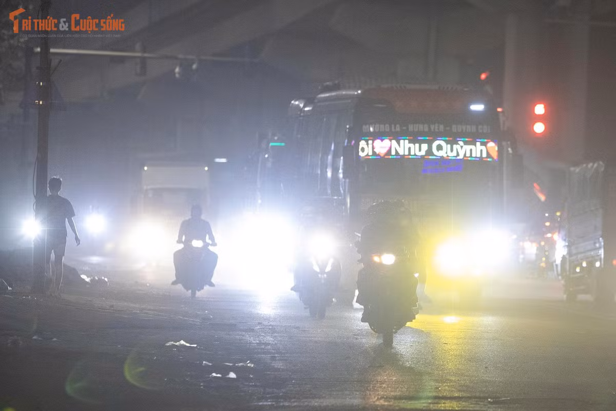 Khi phát hiện phương tiện có dấu hiệu vi phạm, người dân có thể phản ánh tới cơ quan chức năng, cung cấp thông tin về thời gian, địa điểm và hình ảnh nếu có điều kiện ghi nhận an toàn. Người tham gia giao thông không nên tự ý truy đuổi hoặc thực hiện hành vi nguy hiểm để ghi hình.