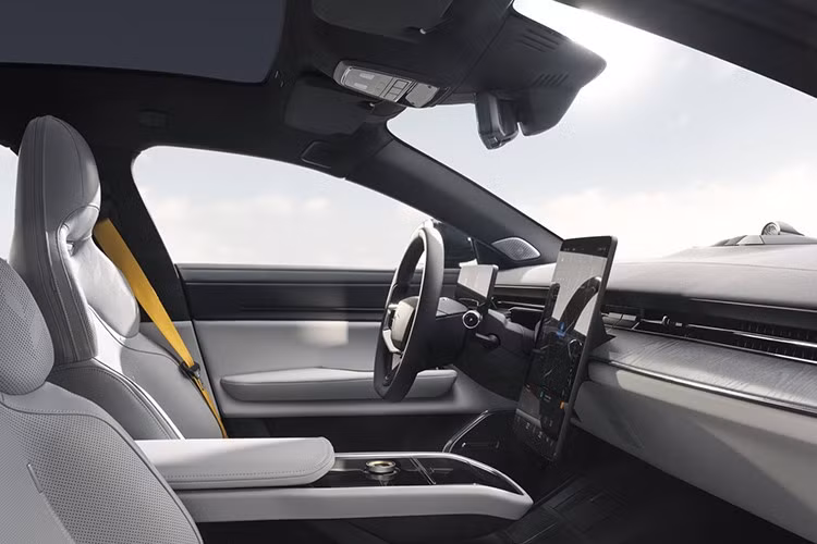 Nội thất của Polestar 5 có ghế Recaro và lớp trang trí không mạ chrome, da Napa của Bridge of Weir và vải MicroTech...