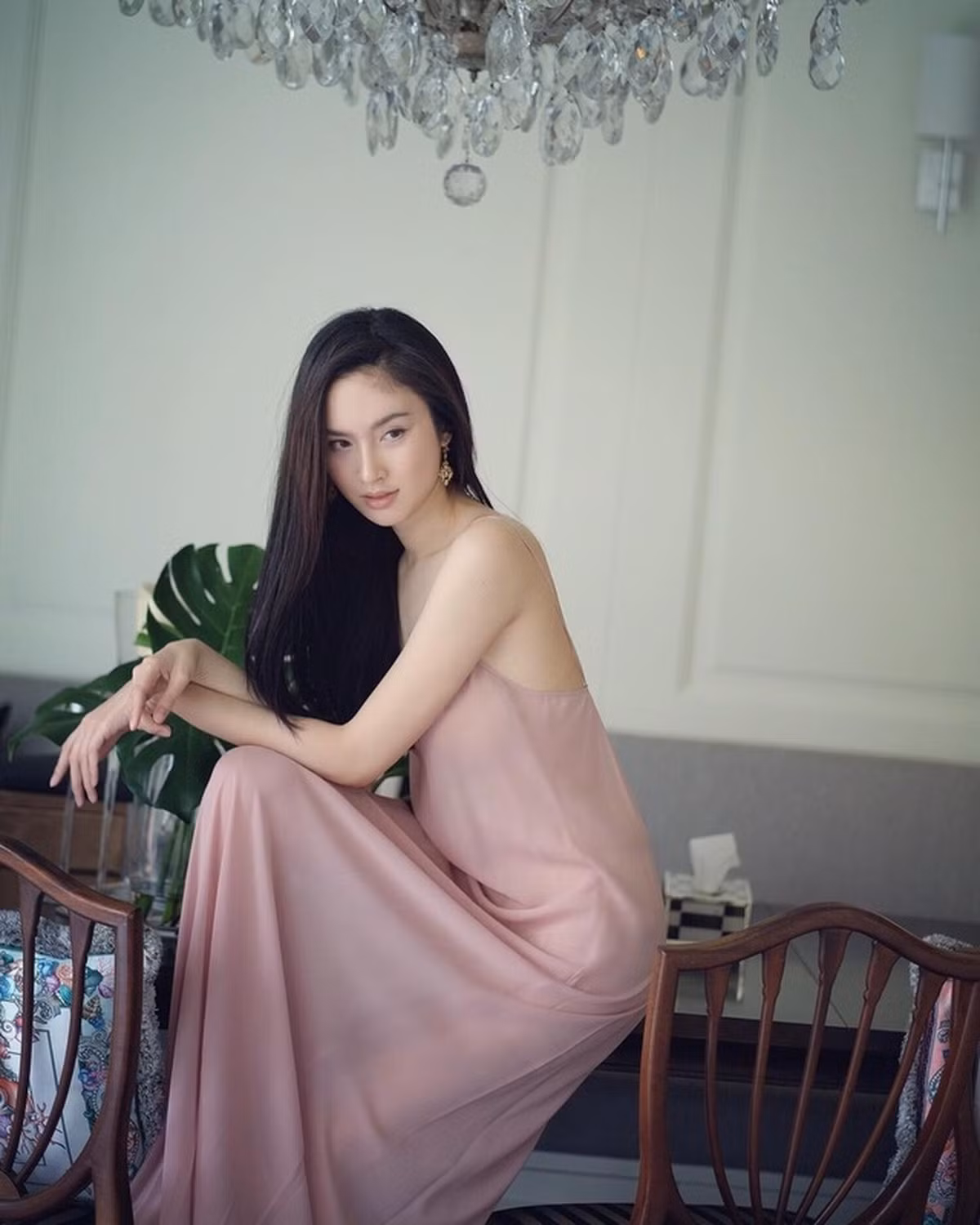 Nong Poy vẫn đang và sẽ tiếp tục là một biểu tượng nhan sắc truyền cảm hứng mạnh mẽ. Ảnh sử dụng trong bài: Instagram nhân vật.