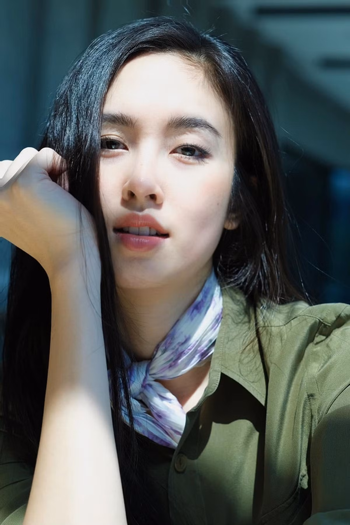 Sự "bất chấp thời gian" của nhan sắc Nong Poy ở tuổi 39 là minh chứng cho việc cô luôn chăm sóc bản thân rất kỹ lưỡng, cả về thể chất lẫn tinh thần.