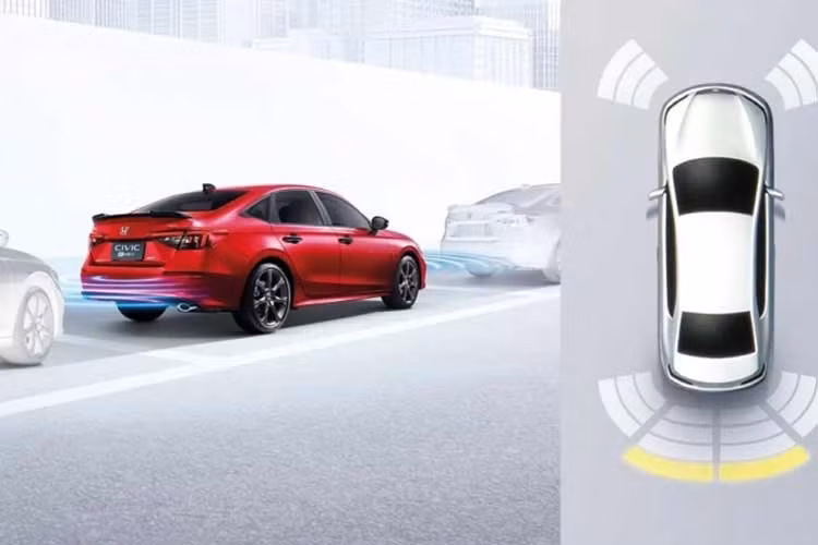 Mức giá xe Honda Civic e:HEV 2026 tại Thái Lan cụ thể như sau: Honda Civic e:HEV RS – 1.239.000 THB (khoảng 1,03 tỷ đồng); Honda Civic e:HEV EL+ – 1.099.000 THB (khoảng 917 triệu đồng); Honda Civic e:HEV EL – 949.000 THB (khoảng 790 triệu đồng).