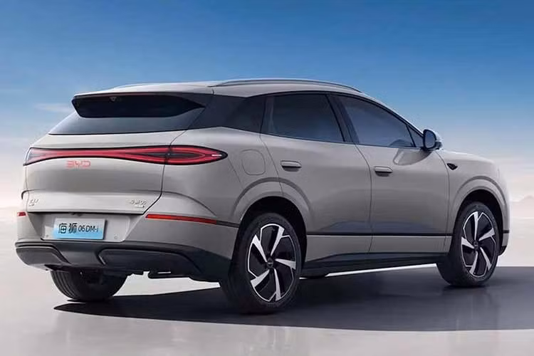 Phiên bản BYD Sealion 06 DM-i 2026 nâng cấp này được kỳ vọng sẽ tiếp tục kế thừa sự thành công của dòng Song PLUS huyền thoại, giữ vững ngôi vương của BYD trong phân khúc SUV cỡ trung tại thị trường nội địa và quốc tế.
