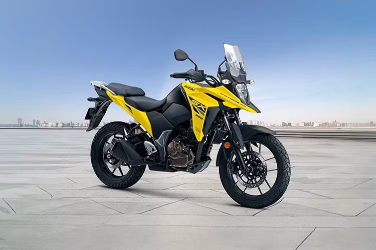 Suzuki V-Strom SX 250 là mẫu xe đa dụng rất được ưa chuộng tại thị trường Ấn Độ. Với phiên bản 2025 này, xe không thay đổi về nền tảng kỹ thuật, nhưng được làm mới về diện mạo với bốn tùy chọn màu sắc mới cùng bộ tem thiết kế lại, mang đến hình ảnh hiện đại, cá tính và đậm chất khám phá hơn.