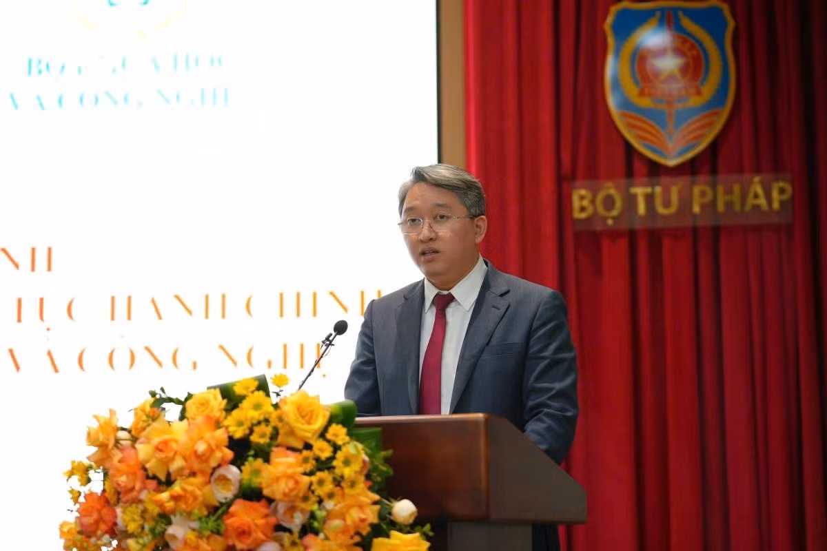 Bộ trưởng Bộ Tư pháp Nguyễn Hải Ninh phát biểu tại lễ ký kết