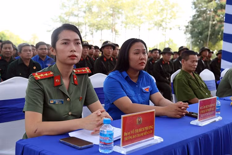 Đại Uý Võ Thị Bích Phương, Trưởng ban Thanh niên Công an TP Hồ Chí Minh tham dự lễ phát động.
