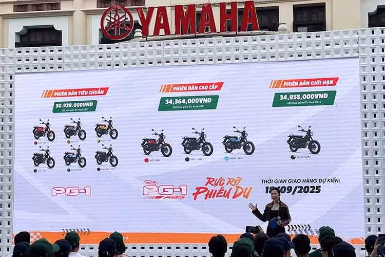 Tại Việt Nam, mức giá xe Yamaha PG-1 2025 được phân phối với 3 phiên bản, như sau:- bản Tiêu chuẩn (không ABS, mặt đồng hồ analog) là 30, 928 triệu đồng. Phiên bản Cao cấp (có ABS, màn hình LCD) là 34.364 triệu đồng. Phiên bản Giới hạn (ABS + LCD, màu độc quyền) là 34.855 triệu đồng.