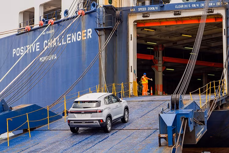 Việc xuất khẩu ôtô Hyundai sản xuất tại Việt Nam sang Mexico và Australia hôm nay là một dấu mốc quan trọng, đồng thời mở ra những mục tiêu lớn hơn trong hành trình xây dựng Hyundai Thành Công trở thành một trung tâm xuất khẩu toàn cầu. Trong giai đoạn 2027–2029, doanh nghiệp dự kiến tiếp tục đẩy mạnh hiện diện tại Trung Đông, châu Phi, Trung Mỹ, Nam Mỹ và Nga với tổng sản lượng xuất khẩu dự kiến đạt khoảng 187.000 đơn vị.