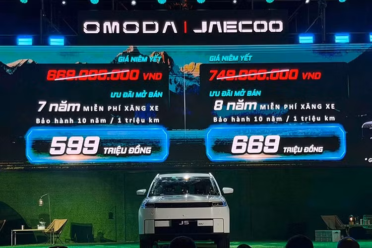 3-3893.jpg