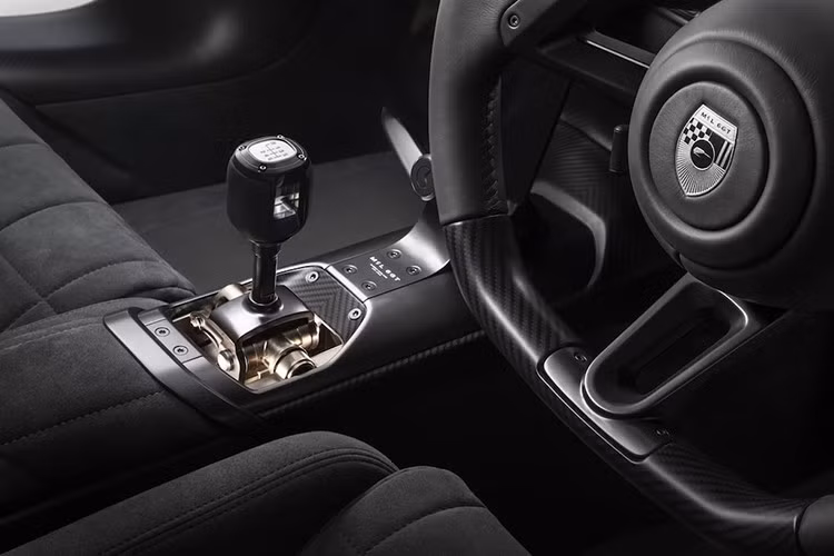 Gallery - [GALLERY] McLaren mất gần 60 năm để đưa siêu xe M6GT trở lại - image 14
