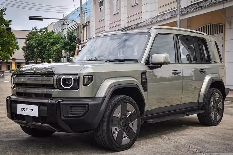 Hiện Omoda &amp; Jaecoo Việt Nam chưa công bố chính thức giá bán, cấu hình cũng như thời điểm mở bán iCaur V27. Nếu được đưa về đúng kế hoạch, mẫu SUV này sẽ tham gia nhóm xe hybrid có khả năng vận hành thuần điện trong một quãng đường nhất định, đồng thời sở hữu kích thước và thiết kế hướng tới nhóm khách hàng yêu thích SUV cỡ lớn.
