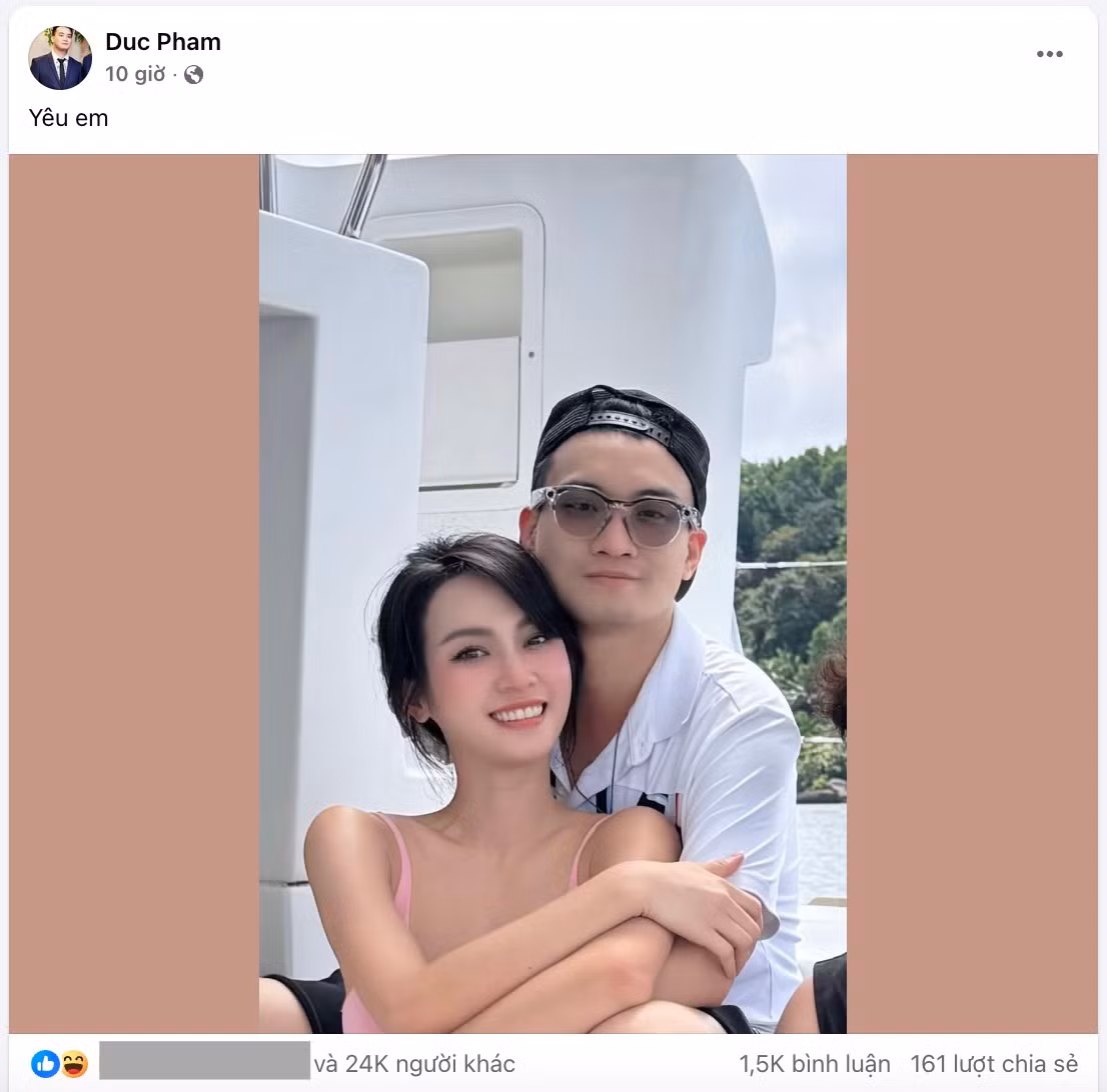 Mới đây, thông tin thiếu gia Đức Phạm công khai người yêu mới lên mạng xã hội gây xôn xao. Nửa kia của nam doanh nhân này không ai xa lạ mà đó là Á hậu 2 Miss Universe Vietnam 2024 - Vũ Thúy Quỳnh.