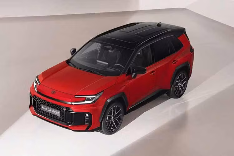 Tại Nam Phi, RAV4 GR Sport hybrid có giá từ 941.800 rand (tương đương 1,5 tỷ đồng). Toyota hiện chưa xác nhận khả năng mở rộng phiên bản này sang các thị trường khác. Tuy nhiên, sự xuất hiện của RAV4 GR Sport HEV cho thấy chiến lược đa dạng hóa sản phẩm trong dòng RAV4, kết hợp giữa yếu tố thể thao GR Sport và hệ truyền động hybrid truyền thống.
