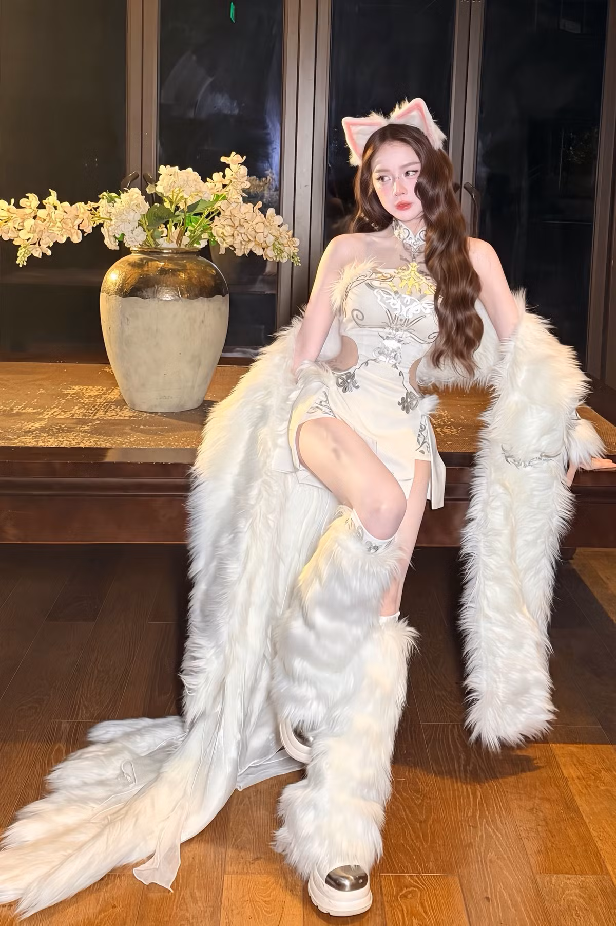 Mie tên thật là Trương Tiểu My, sinh ngày 7/12/1995 tại Đà Nẵng, cô được mệnh danh là “Búp bê DJ” nhờ ngoại hình đáng yêu cùng phong cách trình diễn cuốn hút. DJ Mie bắt đầu được chú ý rộng rãi sau khi đăng quang Miss DJ 2015, từ đó trở thành gương mặt quen thuộc tại nhiều sân khấu lớn.