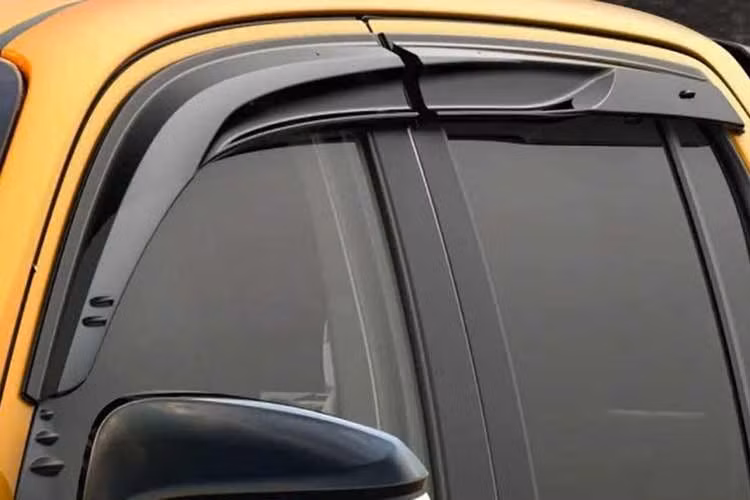 Đáng chú ý, dù Toyota chưa xác nhận sự xuất hiện của mẫu xe bán tải Hilux GR Sport thế hệ mới, chủ sở hữu Hilux tiêu chuẩn vẫn có thể nâng cấp khả năng vận hành thông qua bộ giảm chấn Performance Damper.
