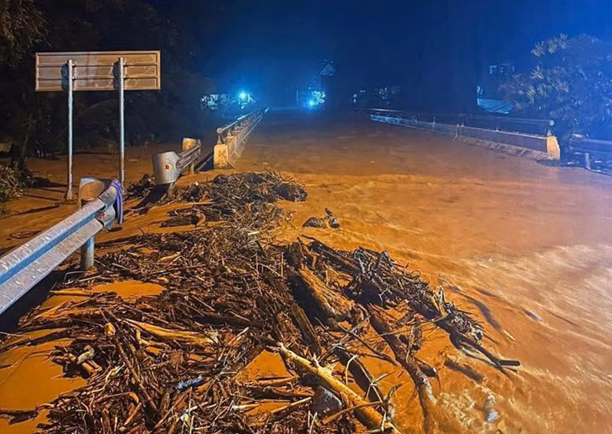 Trước nguy cơ cao xảy ra lũ ống, lũ quét và ngập sâu trên diện rộng, Thủ tướng Chính phủ yêu cầu tỉnh Nghệ An và các bộ ngành triển khai các biện pháp ứng phó.