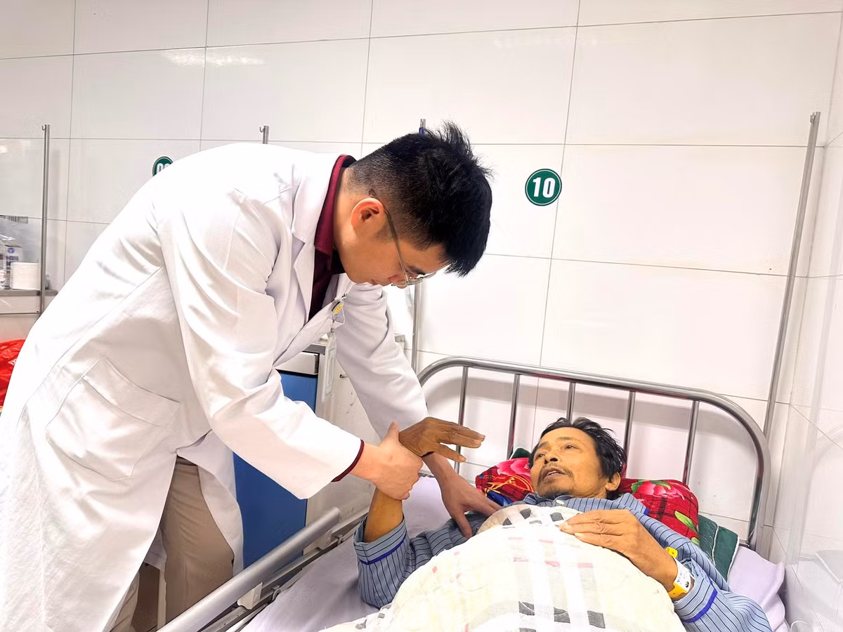 vo-gan-2-copy.jpg