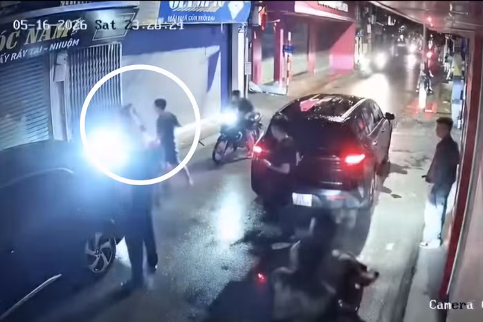 Vụ xô xát xảy ra lúc nửa đêm. Ảnh chụp màn hình