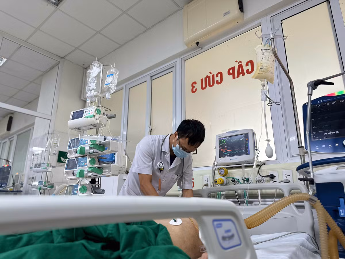 tuy-co-1.jpg