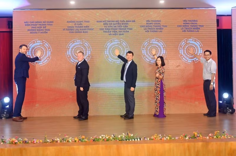tranh-thai-2.jpg