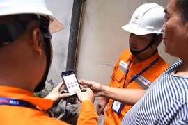 Hóa đơn tiền điện tháng 6 tăng mạnh, người dân đau đầu bài toán chi tiêu