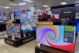 Thị trường điện máy giảm giá sâu lên đến 50% để kích cầu tiêu dùng