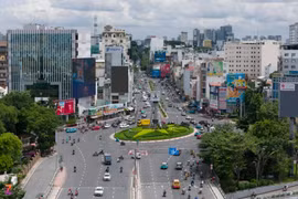 Thế Giới Di Động, Hoa Sen, Tân Hiệp Phát "đổ" về TP HCM