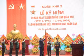 Tổng Bí thư, Chủ tịch nước Tô Lâm trao danh hiệu Anh hùng cho Quân khu 2