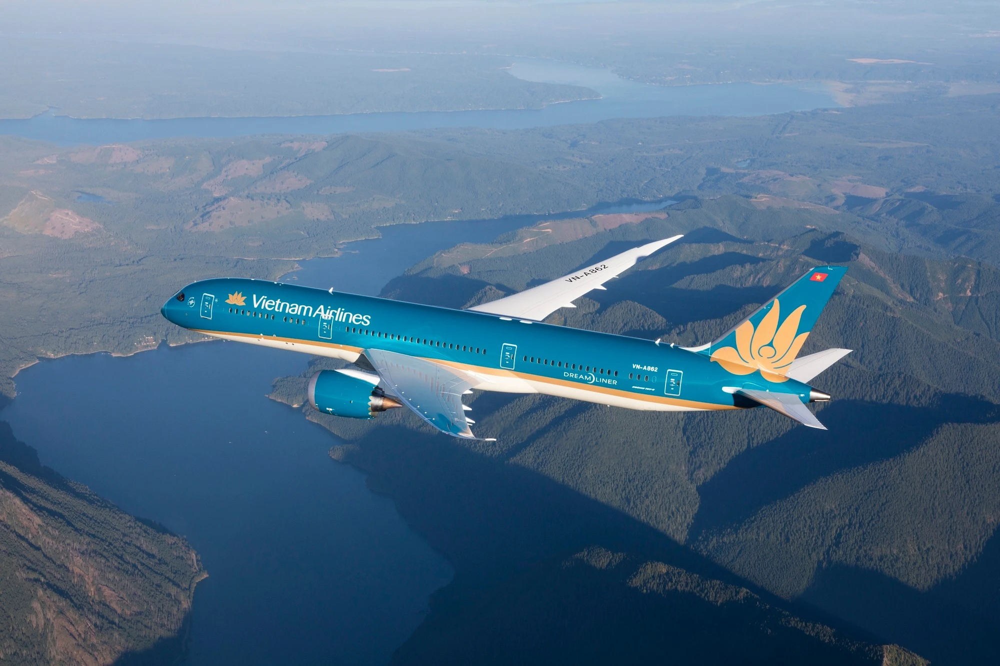 [VIDEO] Vietnam Airlines bứt tốc trên thị trường quốc tế, doanh thu tăng 28%