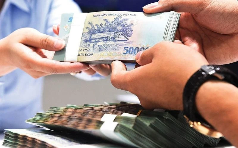 [VIDEO] Bán nhà lãi trăm triệu vẫn trắng tay vì bẫy lãi suất ngân hàng
