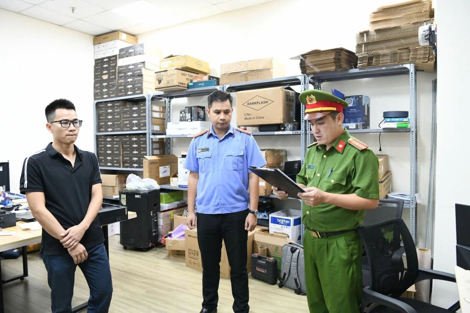 [VIDEO] Khởi tố vụ án dùng Windows và Office lậu tại Phú Thọ