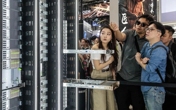 [SPOTLIGHT] Việt Nam muốn làm chủ AI phải giải quyết bài toán từ những ổ cắm điện
