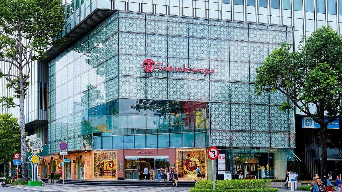 [SPOTLIGHT] Takashimaya Việt Nam lập kỷ lục lợi nhuận giữa lúc sức mua chững lại