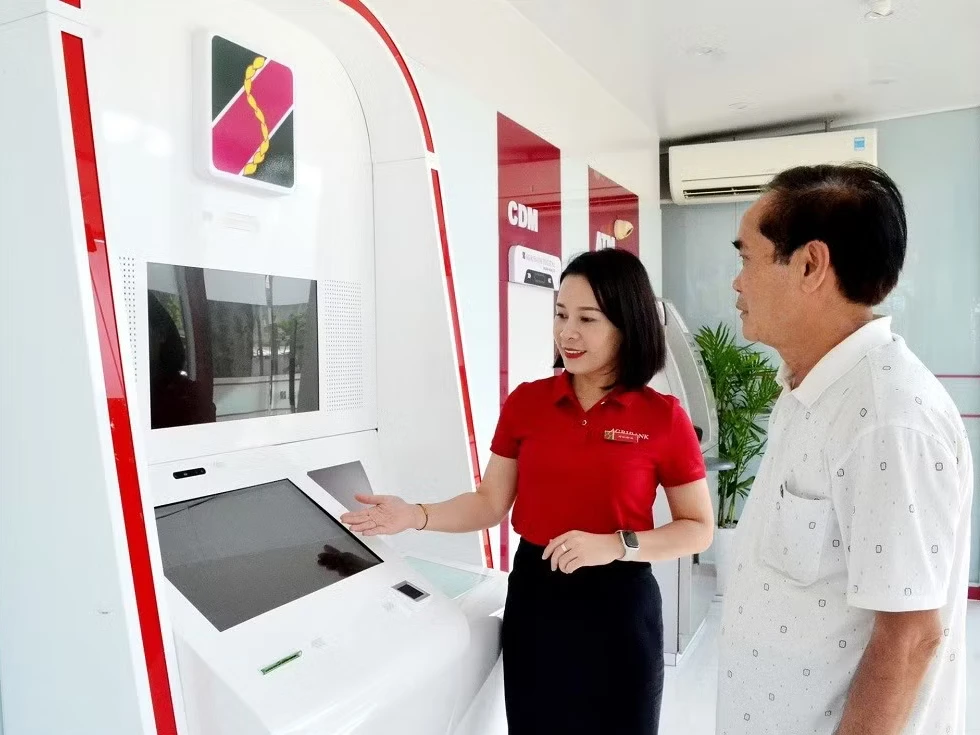 [SPONSORED - SPOTLIGHT] Agribank chuyển đổi số gắn với ESG: Từ các Kiosk thông minh đến khát vọng “số hóa” vùng biên