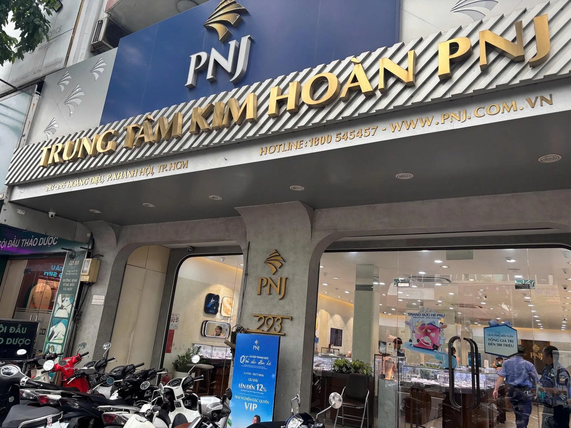 [VIDEO] Ngân hàng rót hơn 2.900 tỷ đồng cho PNJ và SJC vay