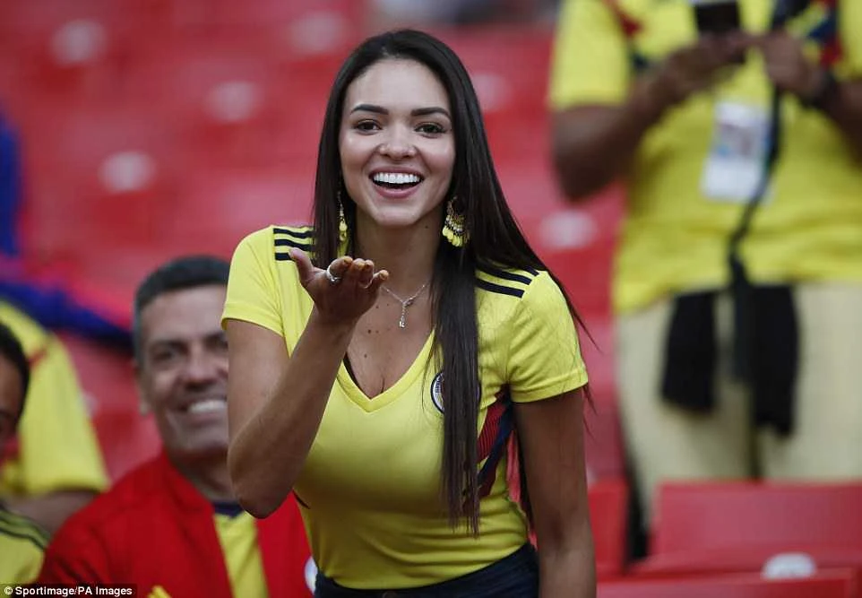 Tạm biệt những cô nàng Colombia nóng bỏng tại World Cup 2018