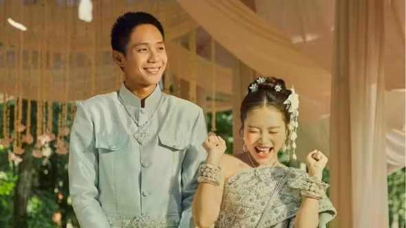 [GALLERY] Chú rể trong MV của Phương Mỹ Chi là ai?