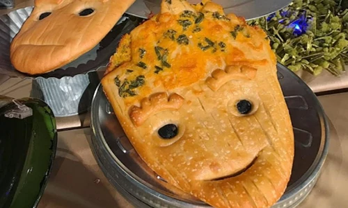 Bánh mì hình thù độc dị làm điên đảo giới trẻ thế giới