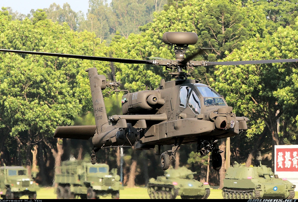 Đài Loan chính thức biên chế trực thăng tấn công AH-64E Apache