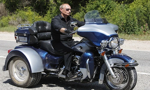 Khoảnh khắc đời thường hài hước, bình dị của Tổng thống Putin