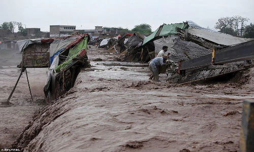 Cảnh tượng lũ lụt kinh hoàng ở Pakistan