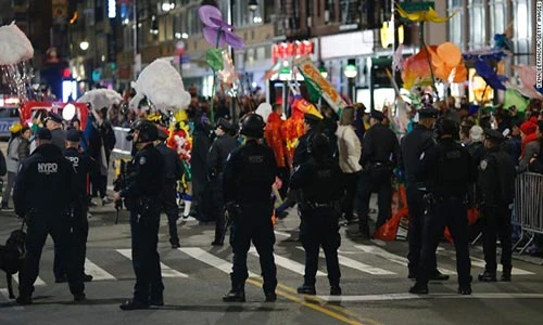 An ninh New York “gồng mình” trong đêm hội Halloween sau khủng bố