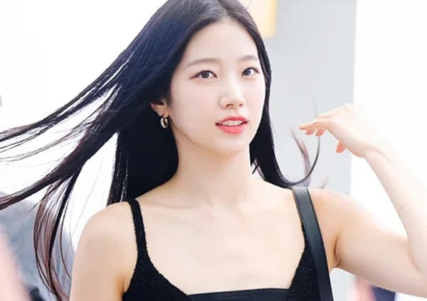 Khó rời mắt idol xinh đẹp lên đồ khoe body gợi cảm hết nấc 