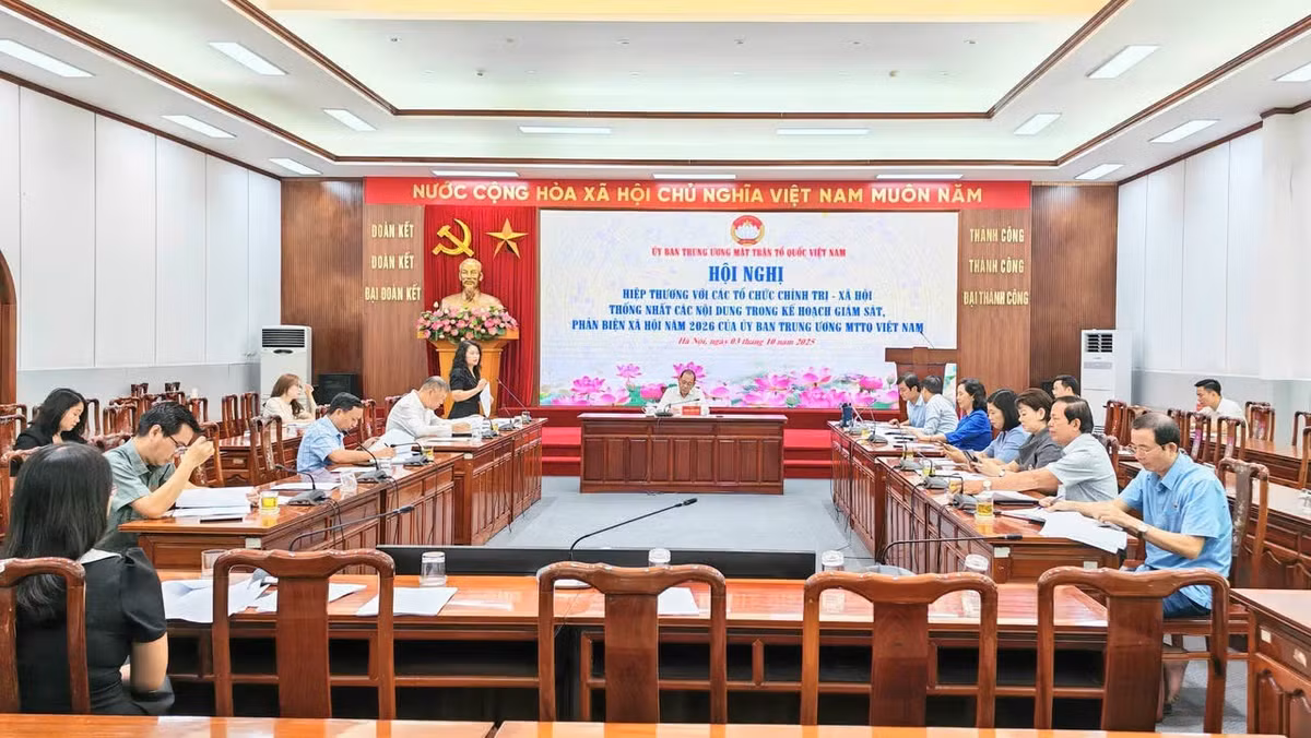 hoi-nghi-mttq.jpg
