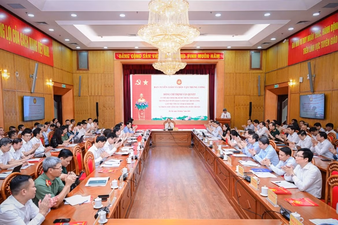 toan-canh-pg.jpg