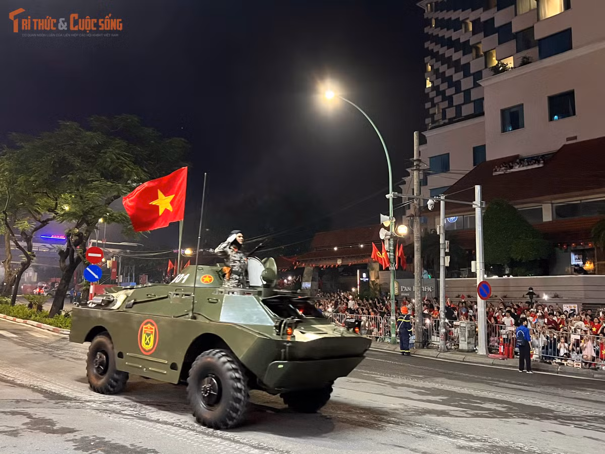 kto-tl_gen-h-xe-tang-2.jpg