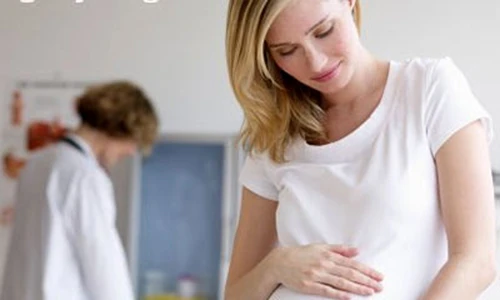 Bà bầu đau mắt đỏ và những sai lầm hại đến thai nhi