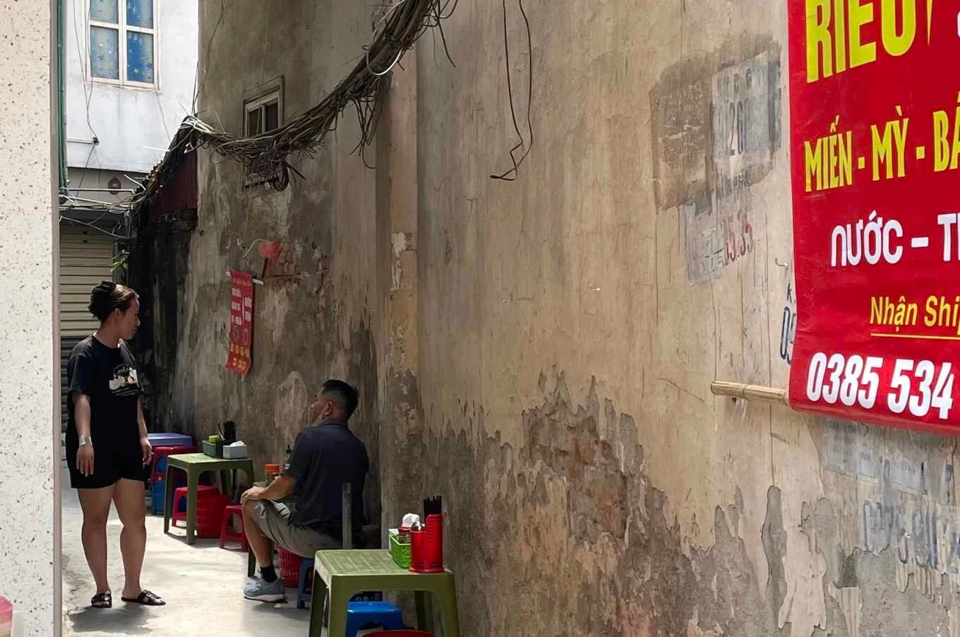 [VIDEO] Tiểu thương Hà Nội tìm đường rời vỉa hè: Thu hẹp, thuê mặt bằng