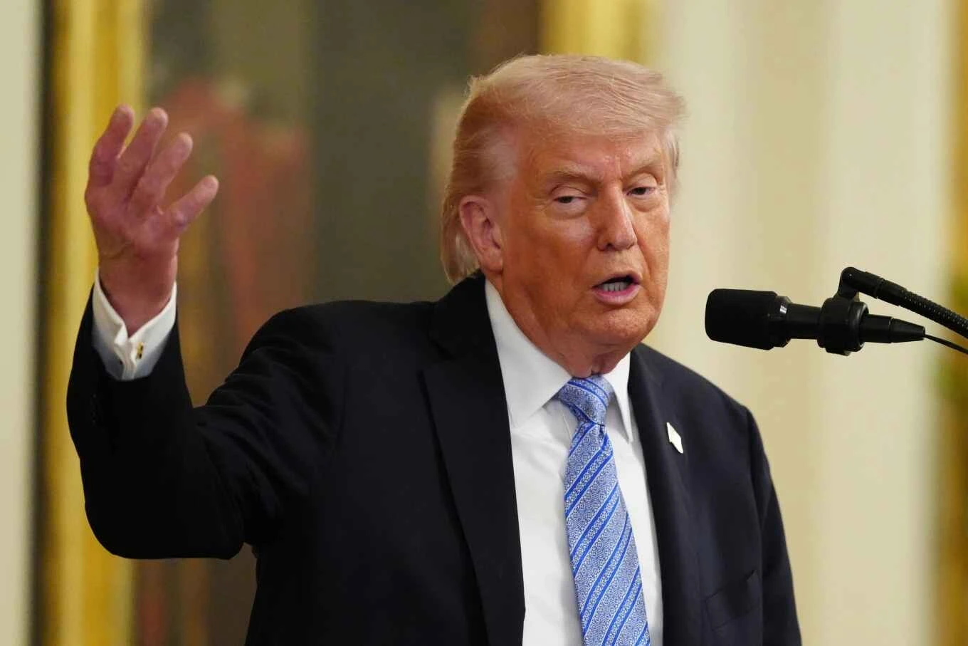 [VIDEO] Trump dừng chiến dịch Hormuz, chờ thỏa thuận với Iran